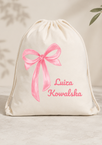 Worek Plecak z Imieniem i Nazwiskiem – Różowa Kokarda | Personalizowany Worek dla Przedszkolaka i Ucznia